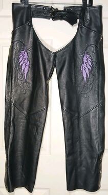 Women’s Milwaukee Leather Diamond Label Leather Rider Chaps Size S Purple Wings